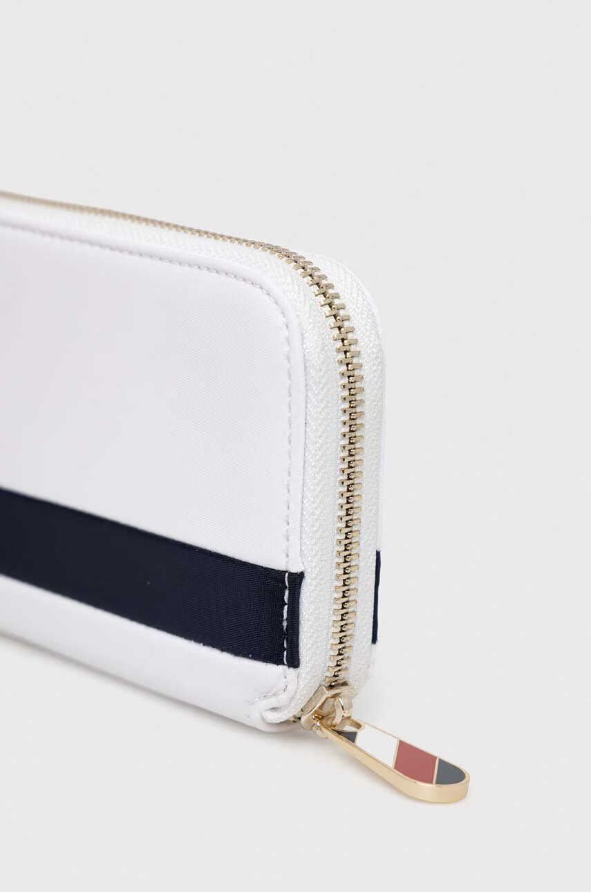 Tommy Hilfiger Портфейл дамски в бяло - Pepit.bg