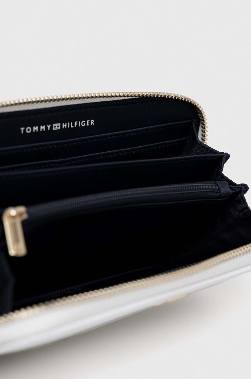 Tommy Hilfiger Портфейл дамски в бяло - Pepit.bg