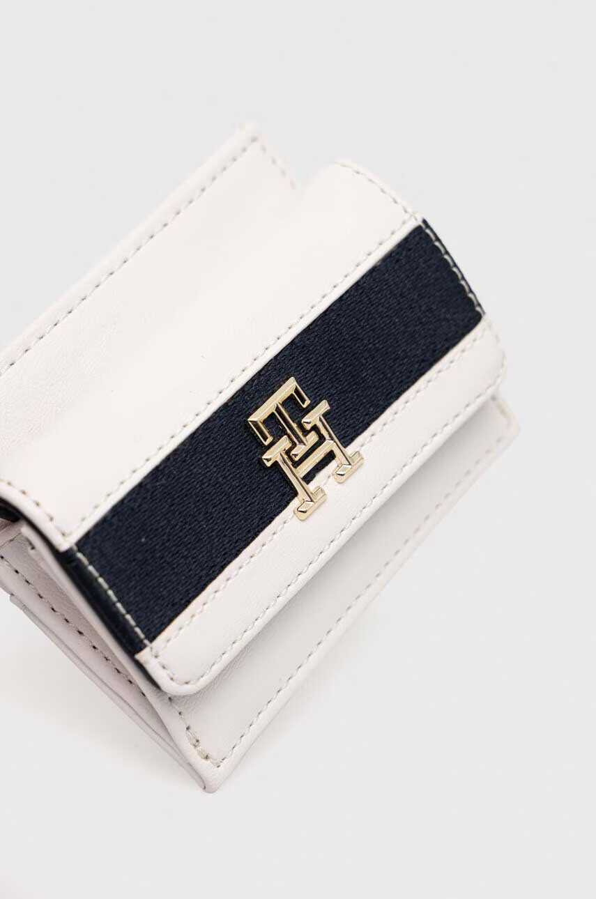 Tommy Hilfiger Портфейл дамски в бяло - Pepit.bg