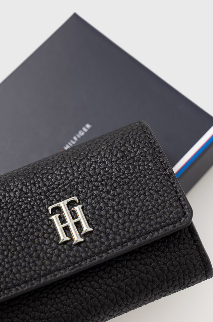 Tommy Hilfiger Портфейл дамски в черно - Pepit.bg