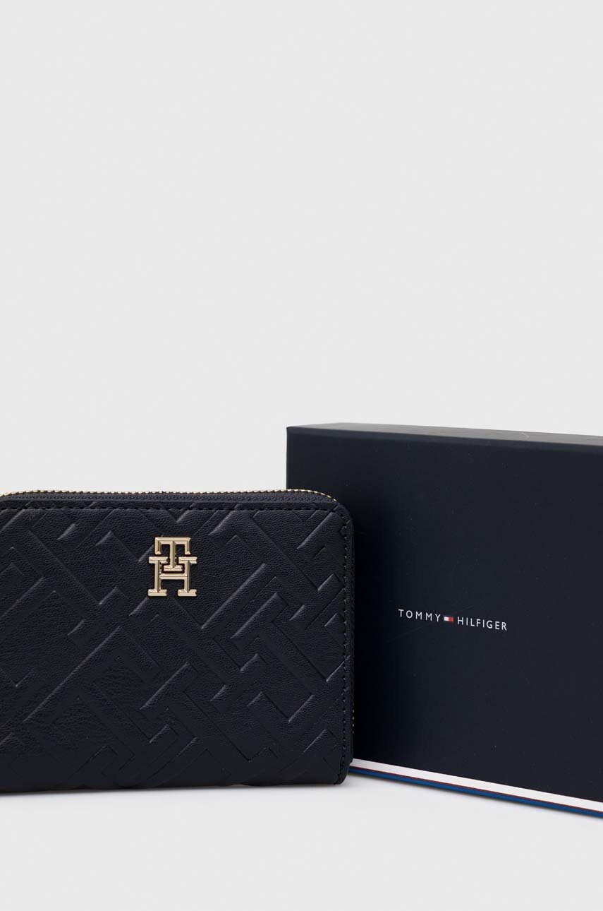 Tommy Hilfiger Портмоне дамски в тъмносиньо - Pepit.bg