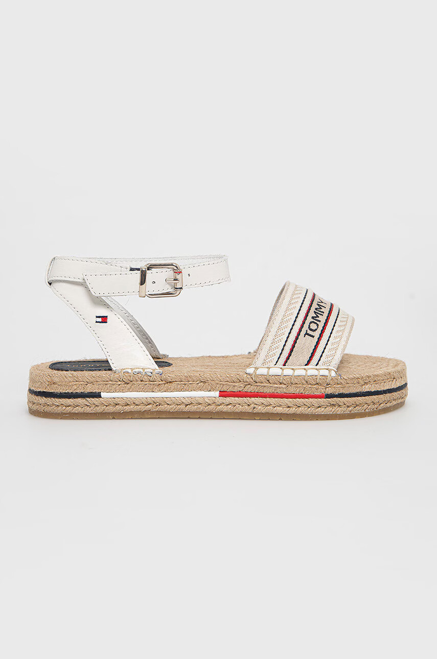 Tommy Hilfiger Сандали в бяло със скосена платформа - Pepit.bg