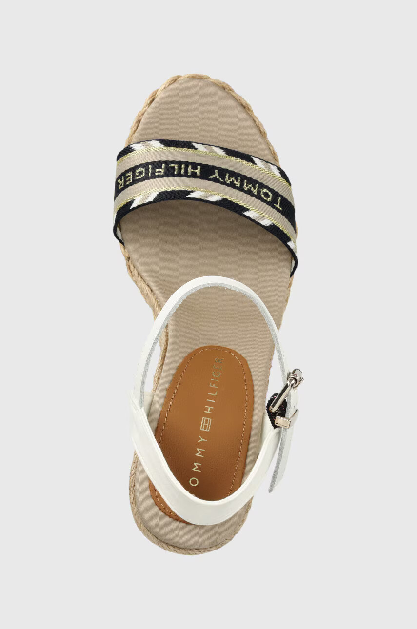 Tommy Hilfiger Сандали в бяло със скосена платформа - Pepit.bg