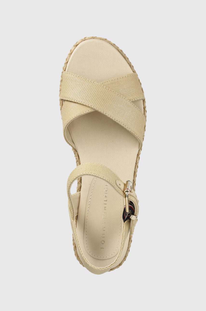 Tommy Hilfiger Сандали в златисто с платформа - Pepit.bg