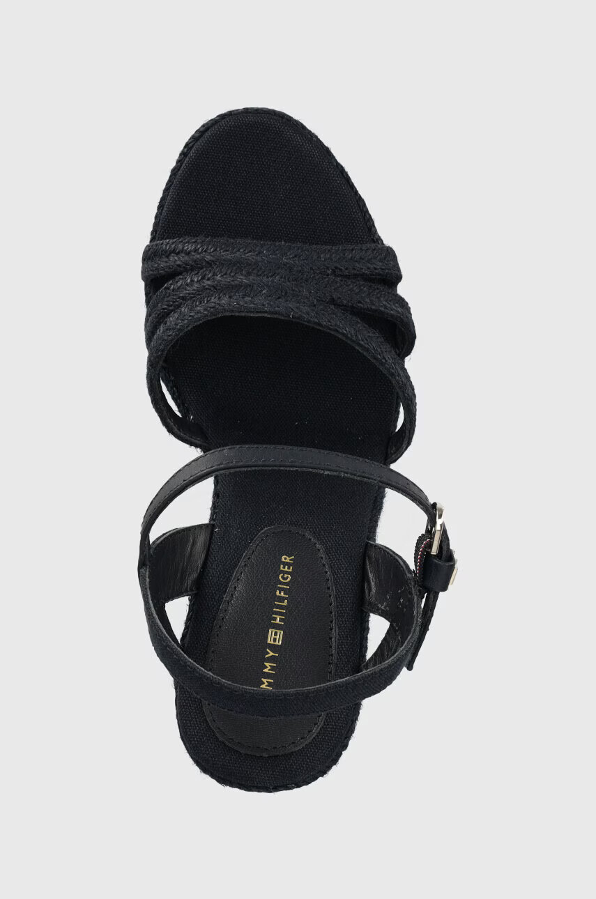 Tommy Hilfiger Сандали ESSENTIAL BASIC WEDGE SANDAL в тъмносиньо със скосена платформа FW0FW07220 - Pepit.bg