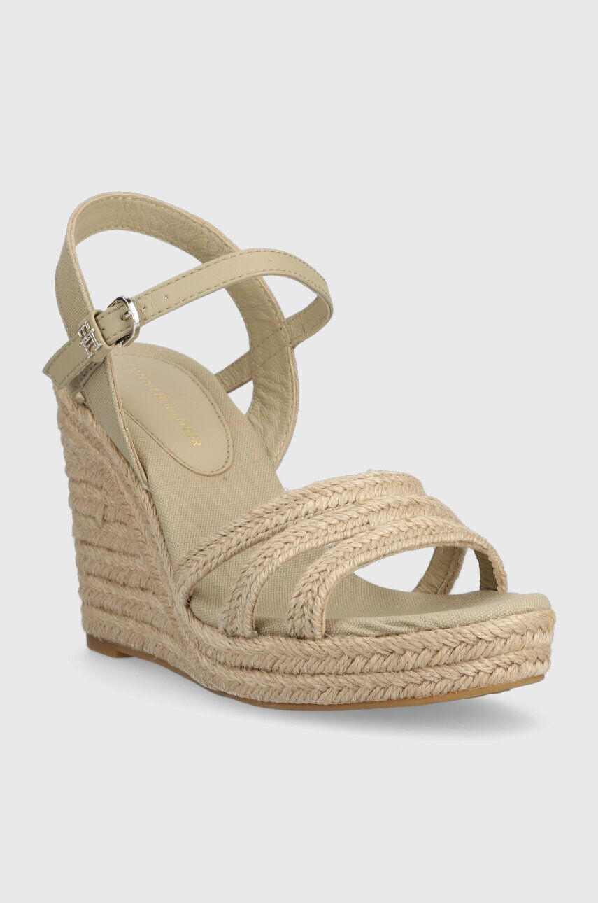 Tommy Hilfiger Сандали ESSENTIAL BASIC WEDGE SANDAL в бежово със скосена платформа FW0FW07220 - Pepit.bg