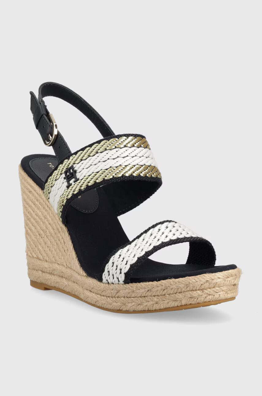 Tommy Hilfiger Сандали GOLDEN WEBBING WEDGE в тъмносиньо със скосена платформа FW0FW07089 - Pepit.bg