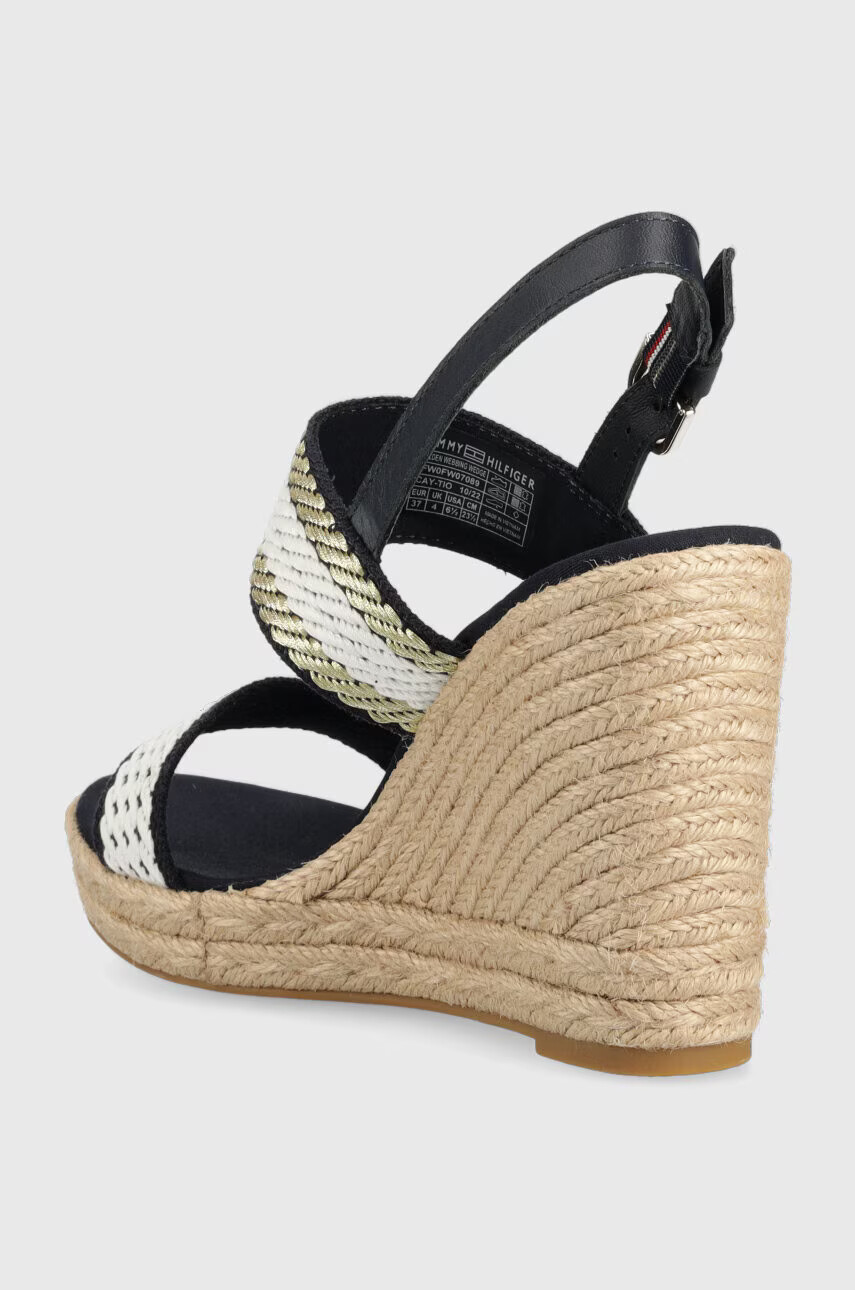 Tommy Hilfiger Сандали GOLDEN WEBBING WEDGE в тъмносиньо със скосена платформа FW0FW07089 - Pepit.bg