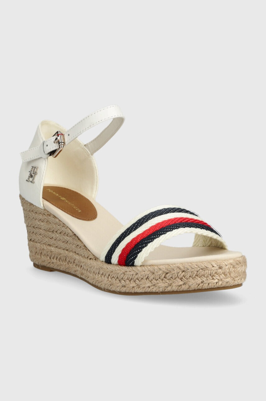 Tommy Hilfiger Сандали MID WEDGE CORPORATE в бяло със скосена платформа - Pepit.bg