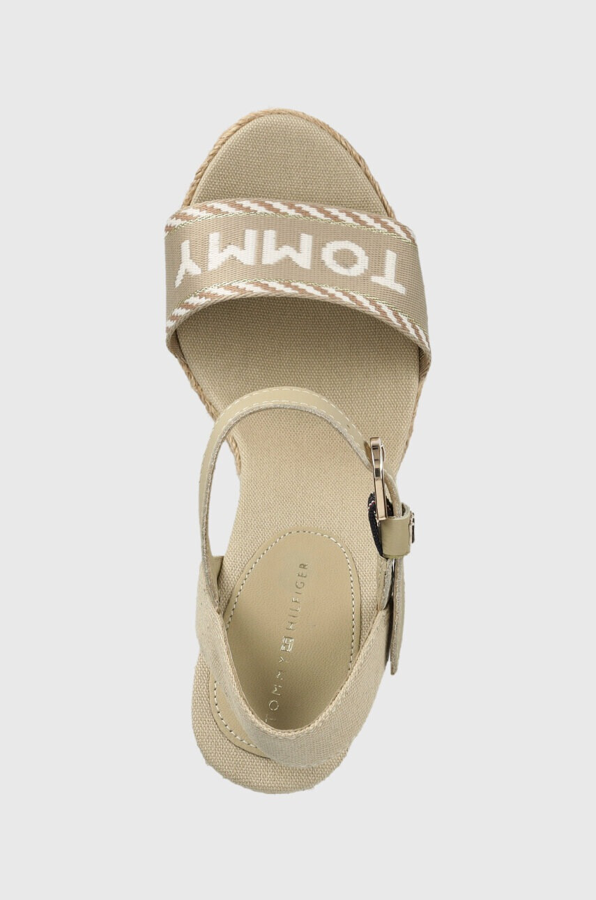 Tommy Hilfiger Сандали SEASONAL WEBBING WEDGE в бежово с платформа FW0FW07088 - Pepit.bg