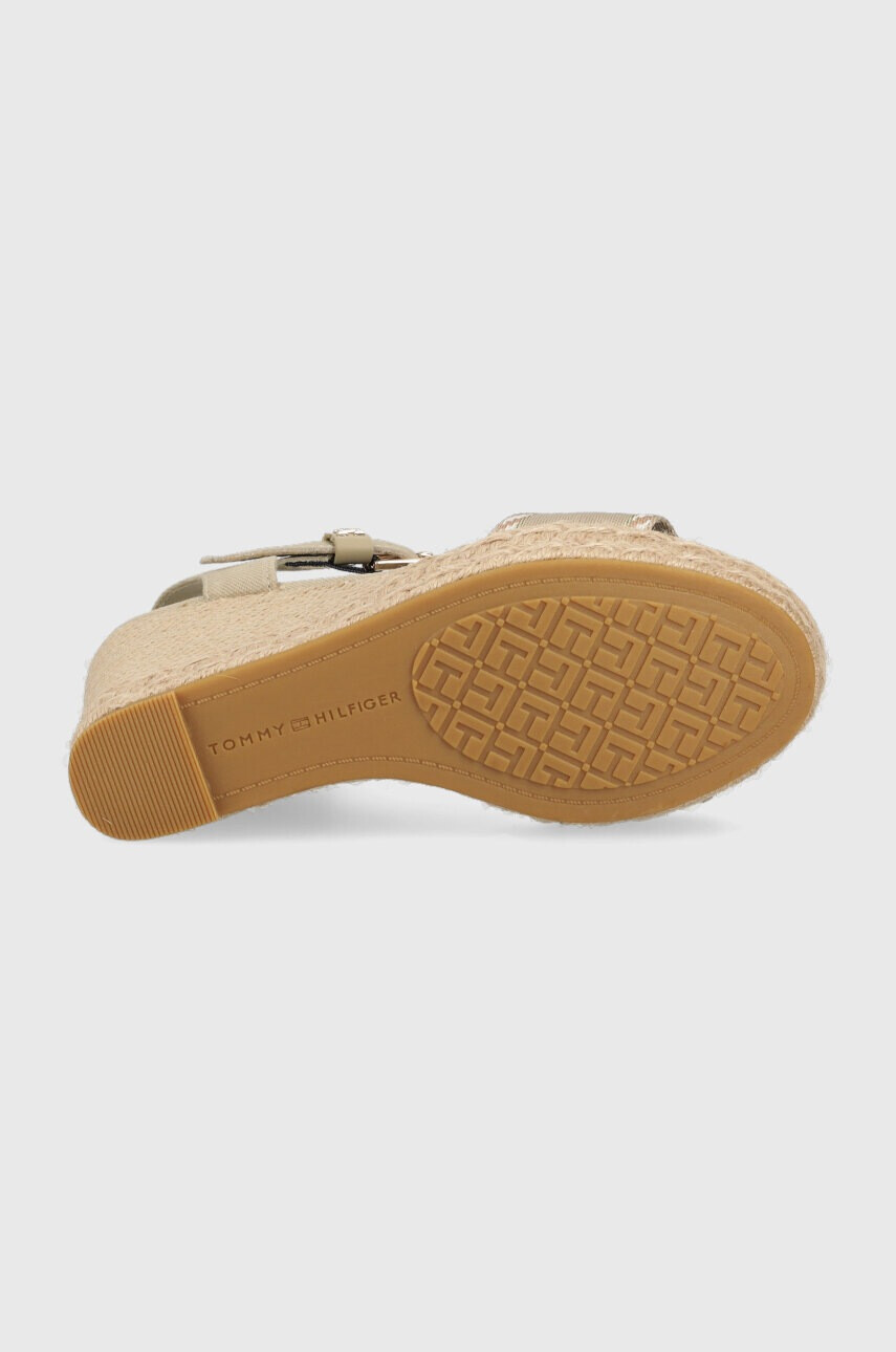 Tommy Hilfiger Сандали SEASONAL WEBBING WEDGE в бежово с платформа FW0FW07088 - Pepit.bg