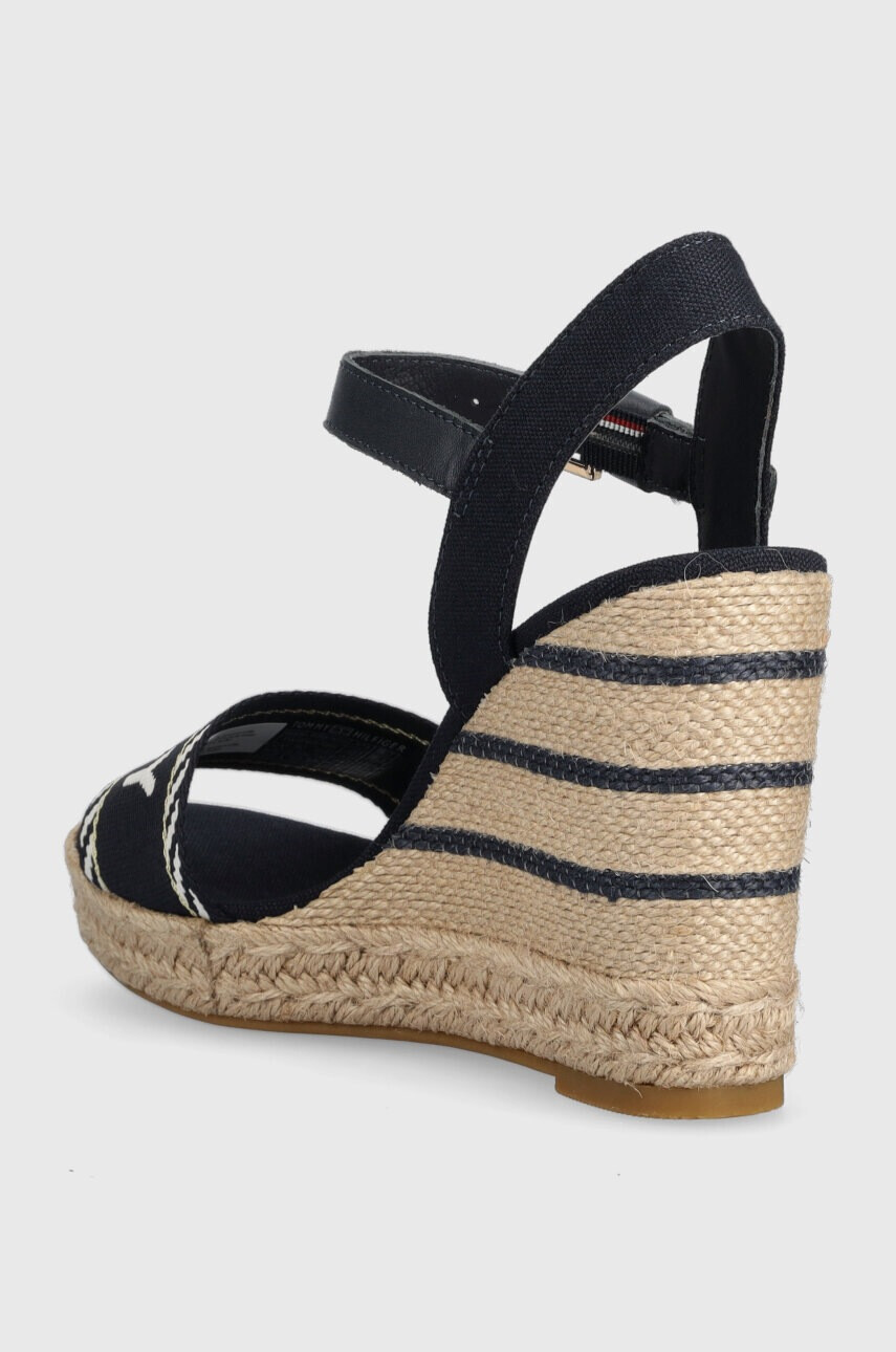 Tommy Hilfiger Сандали SEASONAL WEBBING WEDGE в тъмносиньо с платформа FW0FW07088 - Pepit.bg