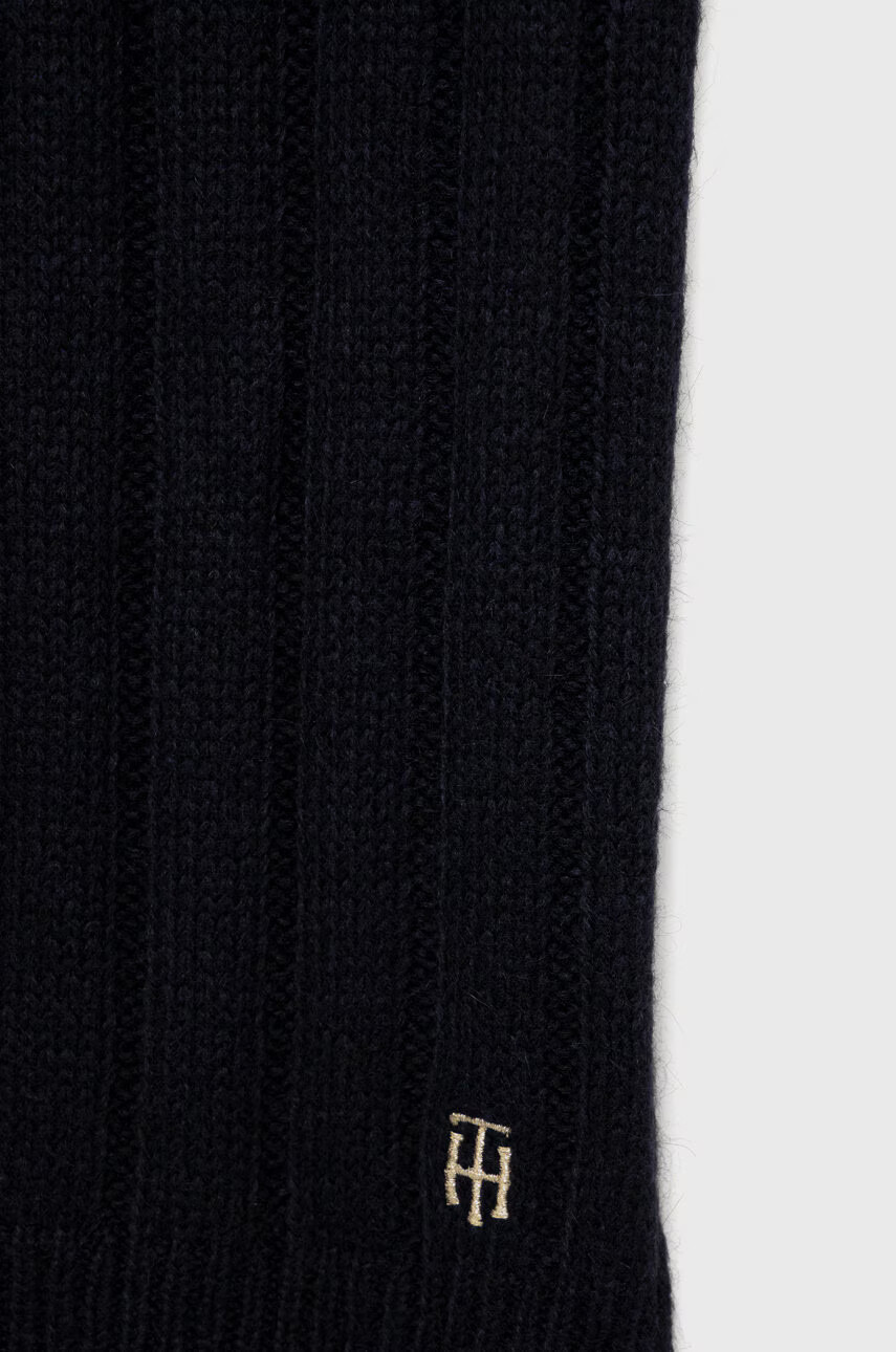 Tommy Hilfiger Шал дамски в тъмносиньо с изчистен дизайн - Pepit.bg