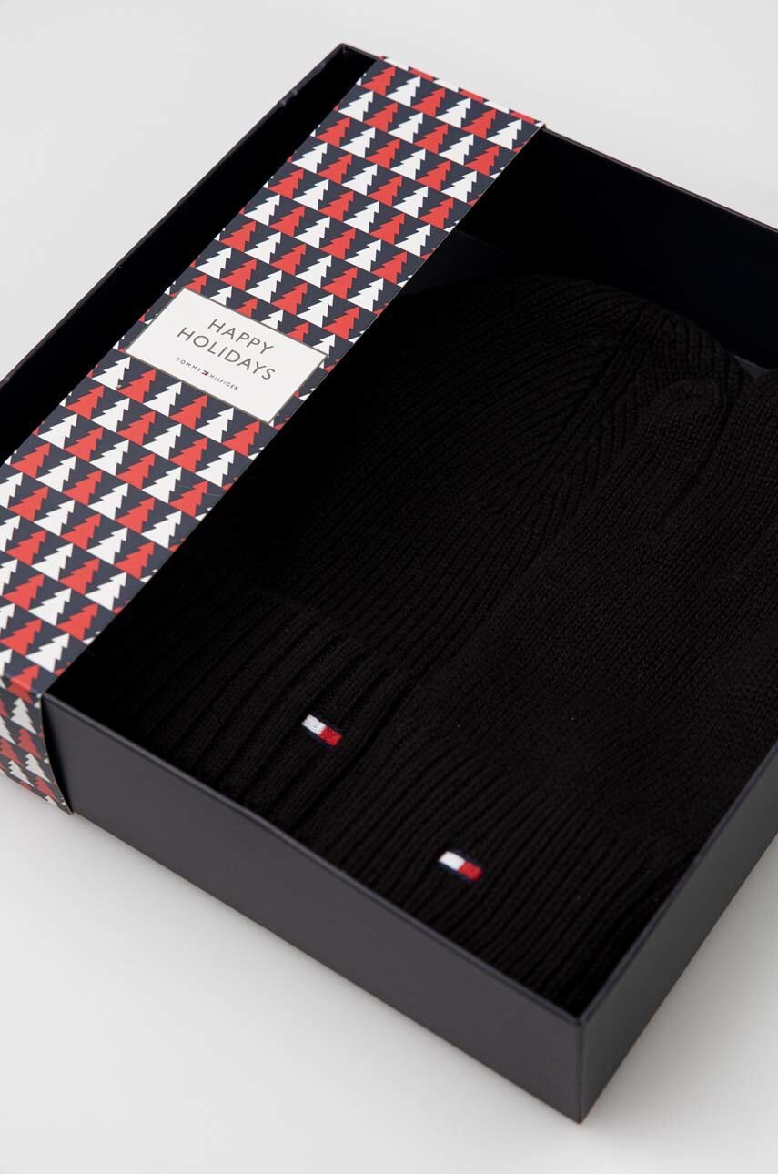 Tommy Hilfiger Шапка и ръкавици в черно - Pepit.bg