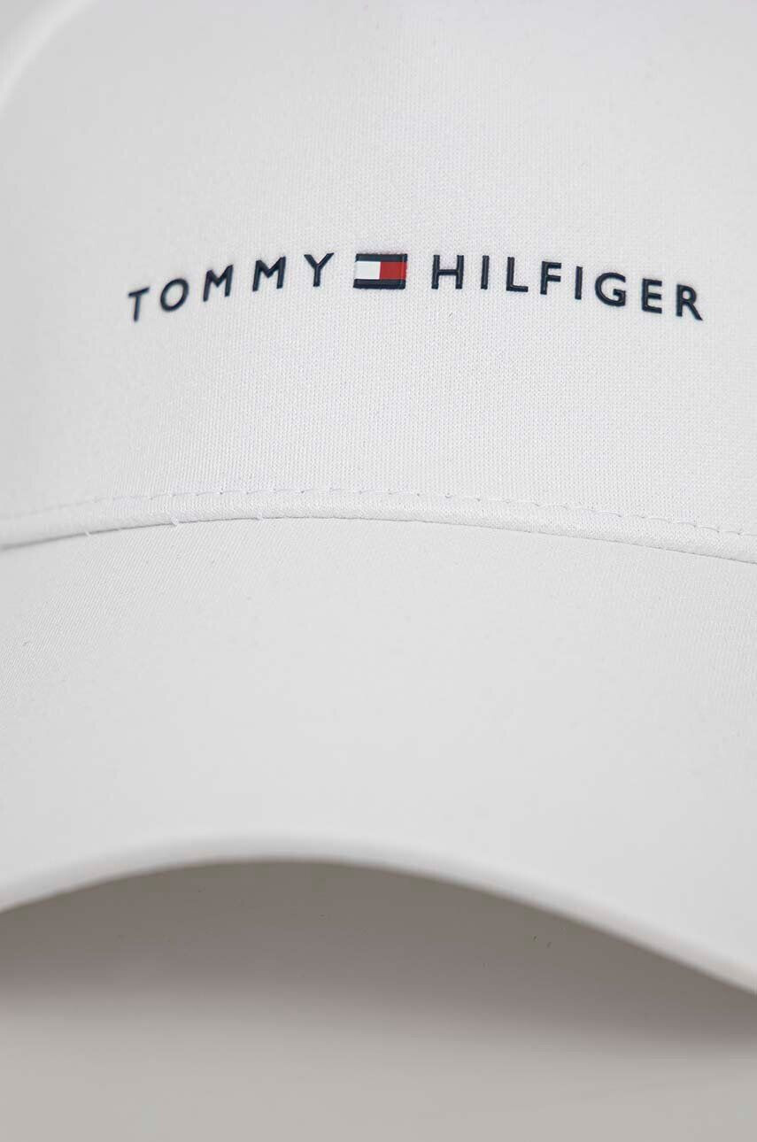 Tommy Hilfiger Шапка с козирка в бяло с апликация - Pepit.bg