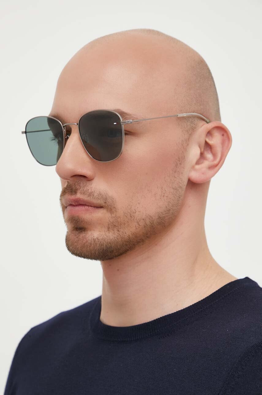 Tommy Hilfiger Слънчеви очила в сребристо - Pepit.bg