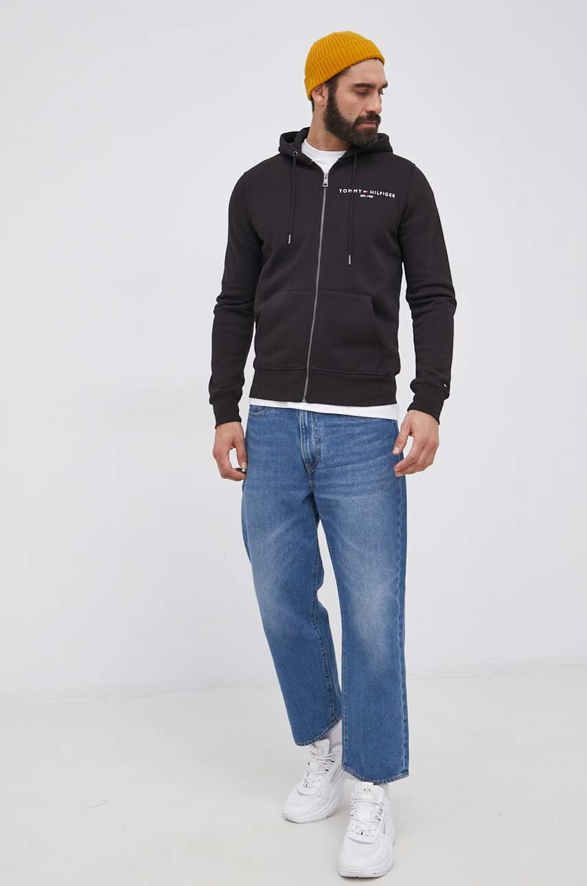 Tommy Hilfiger Суичър мъжки в черно с апликация - Pepit.bg