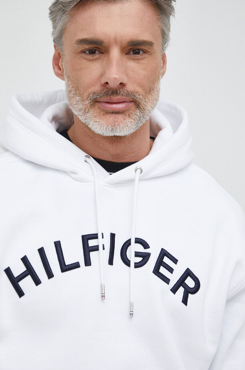 Tommy Hilfiger Суичър в бяло с качулка с апликация - Pepit.bg