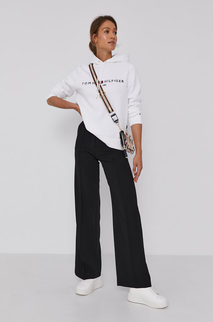 Tommy Hilfiger Суичър дамски в бяло с апликация - Pepit.bg
