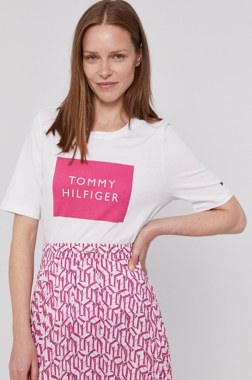 Tommy Hilfiger Тениска дамска в бяло - Pepit.bg