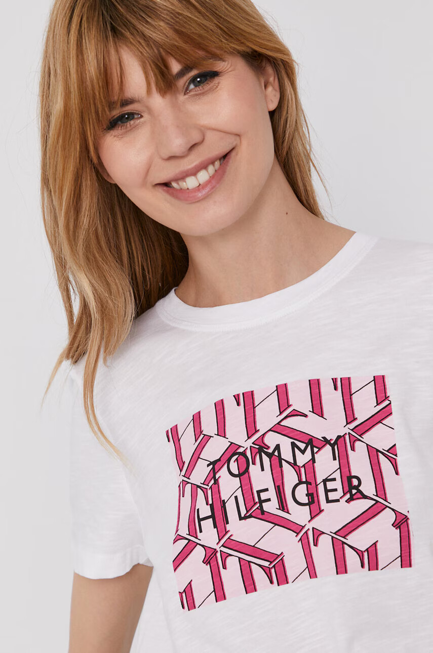 Tommy Hilfiger Тениска в зелено с десен - Pepit.bg