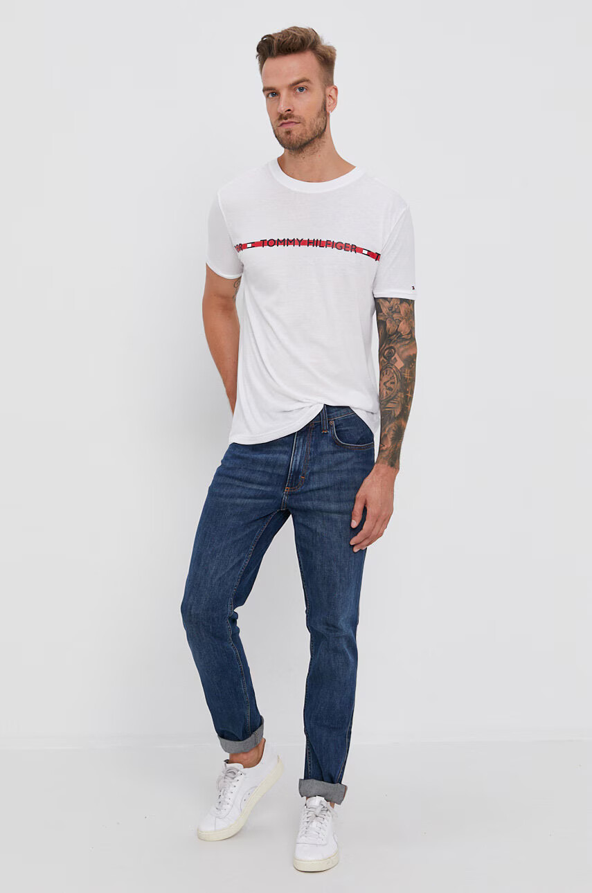 Tommy Hilfiger Тениска мъжка в бяло с принт - Pepit.bg