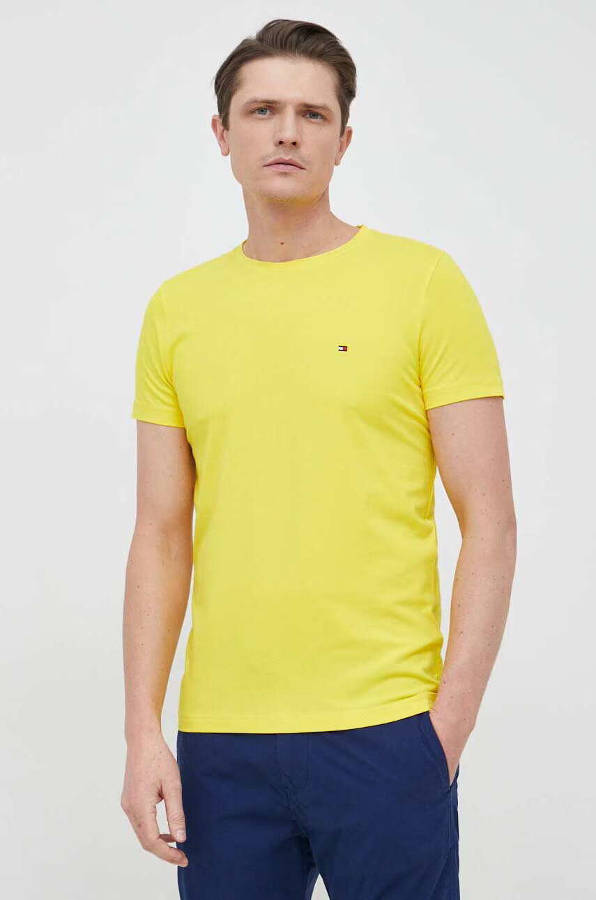 Tommy Hilfiger Тениска в жълто с десен - Pepit.bg