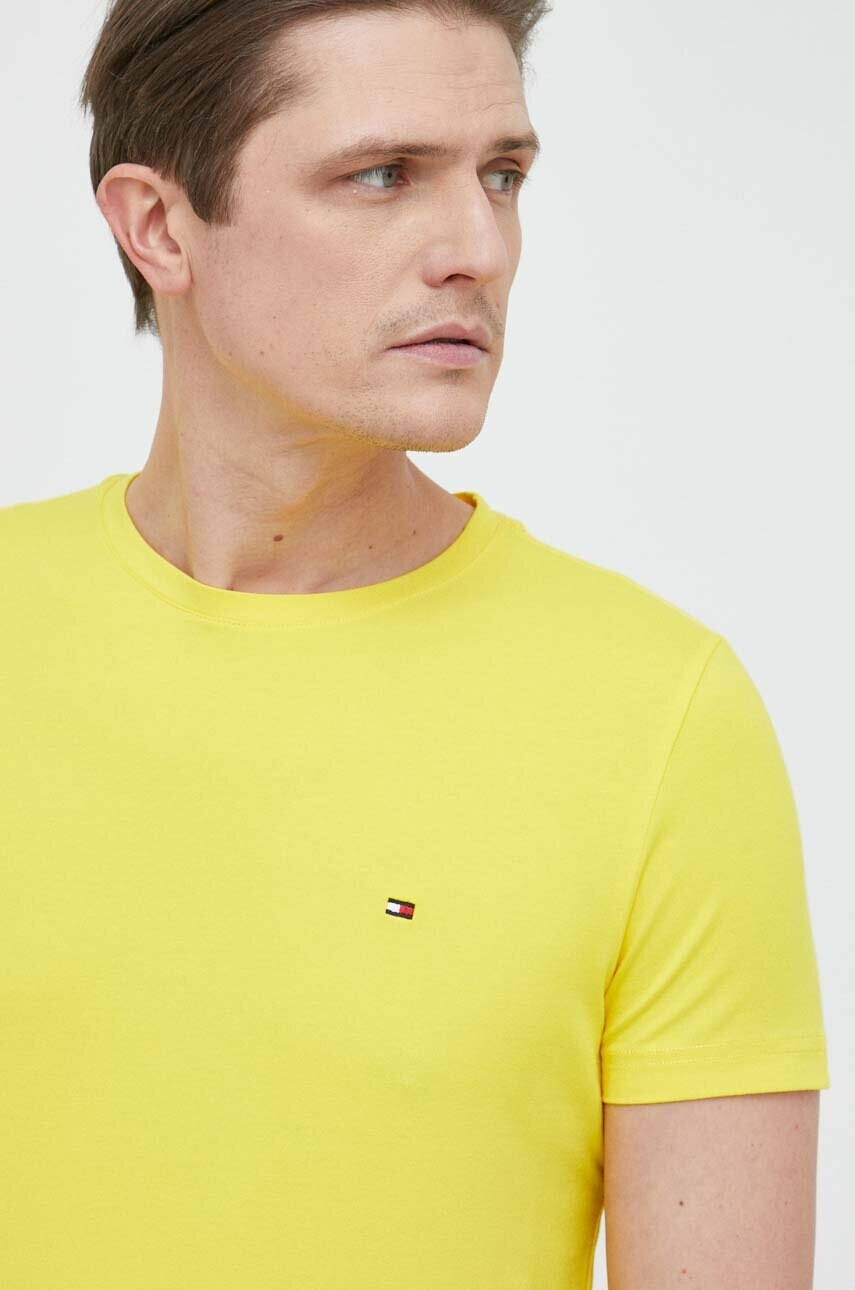 Tommy Hilfiger Тениска в жълто с десен - Pepit.bg