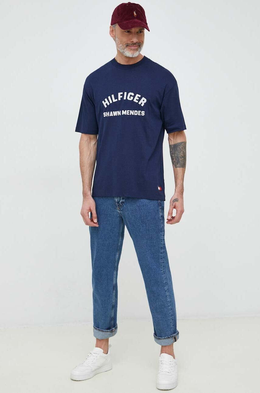 Tommy Hilfiger Тениска x Shawn Mendes дамска в черно - Pepit.bg