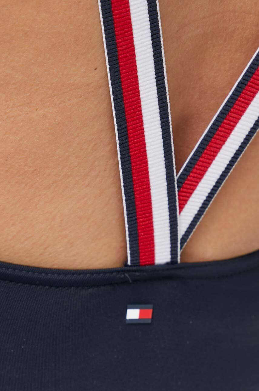 Tommy Hilfiger Цял бански в тъмносиньо с леко подплатена чашка - Pepit.bg