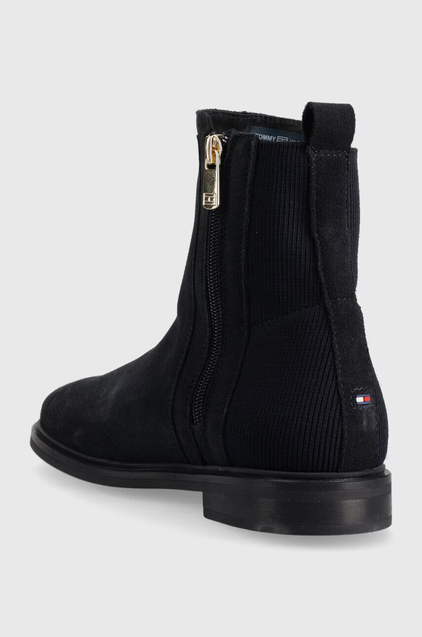 Tommy Hilfiger Велурени боти челси Th Essentials Flat Boot в тъмносиньо с равна подметка - Pepit.bg