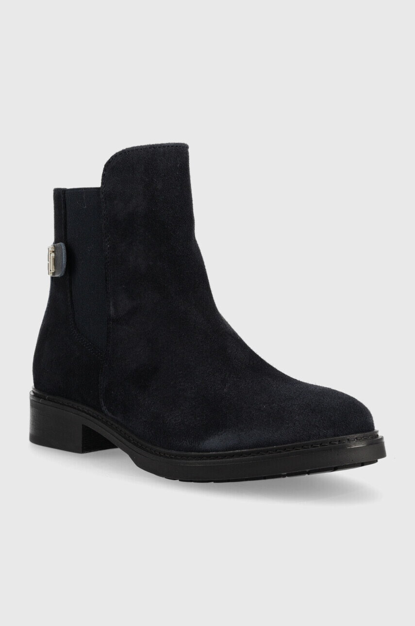 Tommy Hilfiger Велурени боти челси Th Suede Flat Boot в тъмносиньо с равна подметка - Pepit.bg