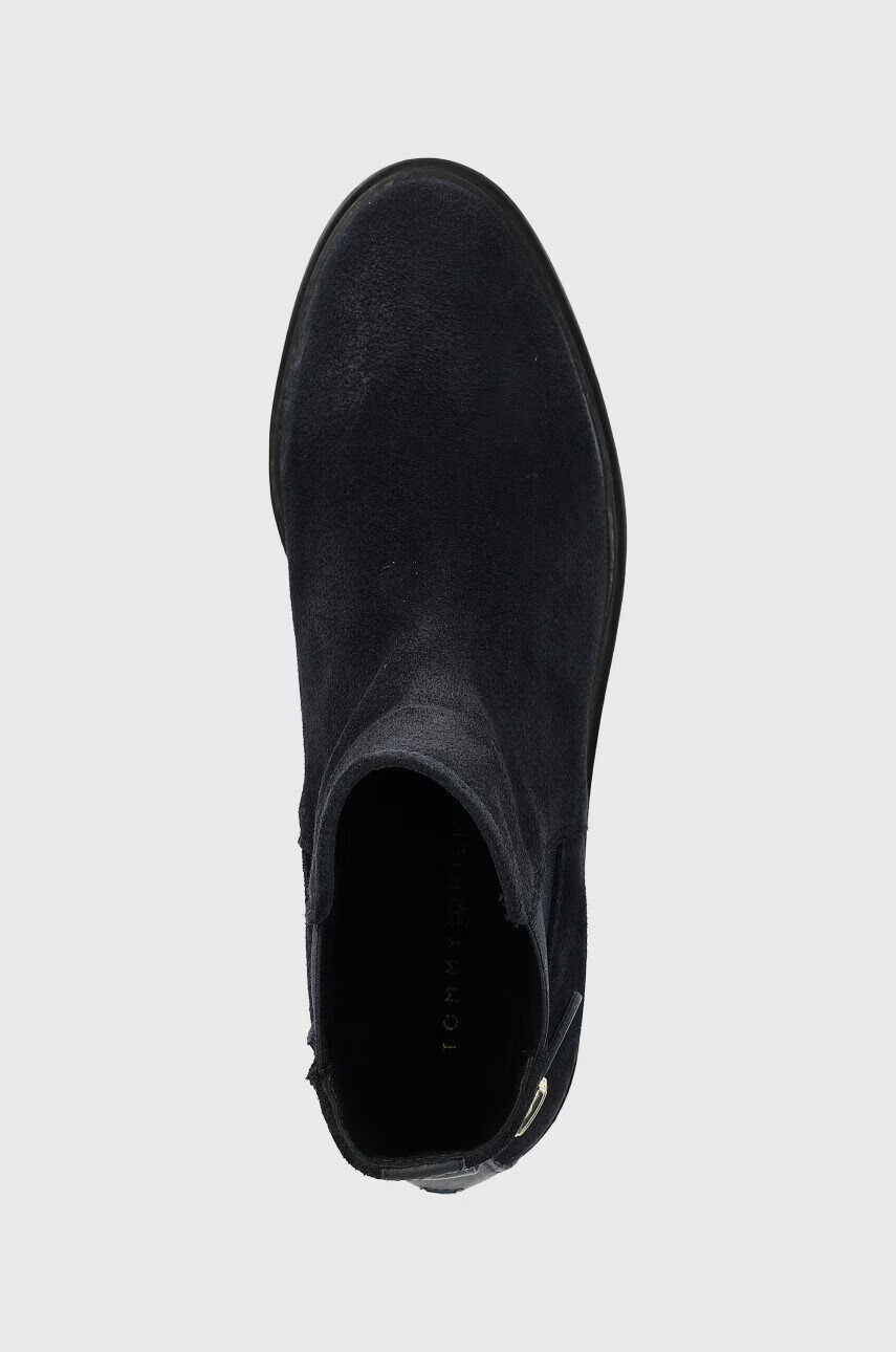 Tommy Hilfiger Велурени боти челси Th Suede Flat Boot в тъмносиньо с равна подметка - Pepit.bg