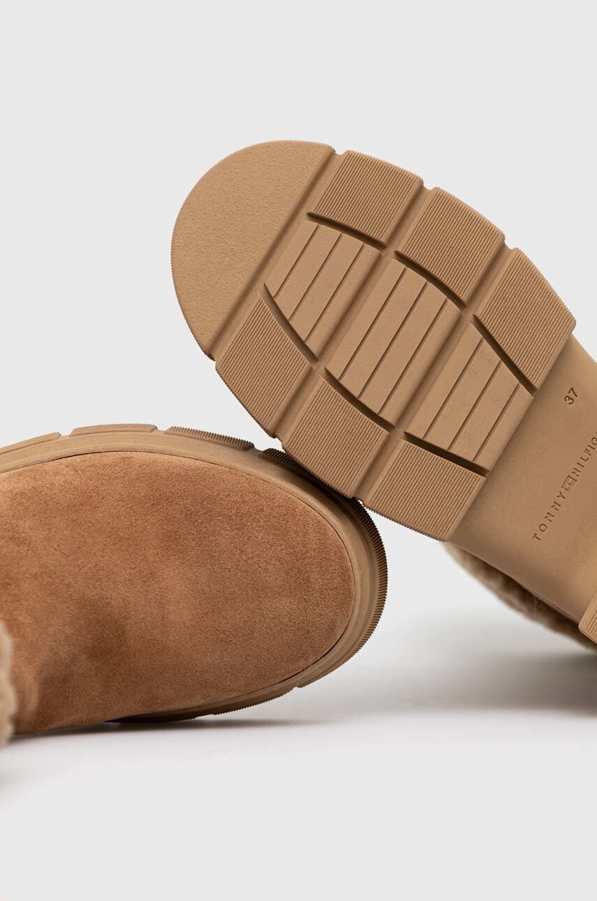 Tommy Hilfiger Велурени боти Warm Lining Suede Low Boot в кафяво с платформа с изолация - Pepit.bg