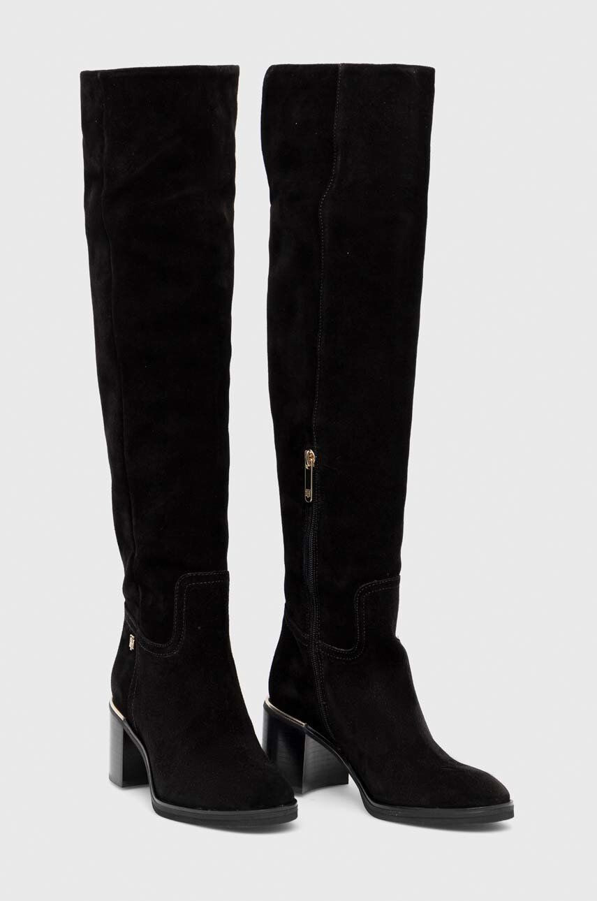 Tommy Hilfiger Велурени ботуши Th Belt Suede Overknee Boot в черно с висок ток - Pepit.bg