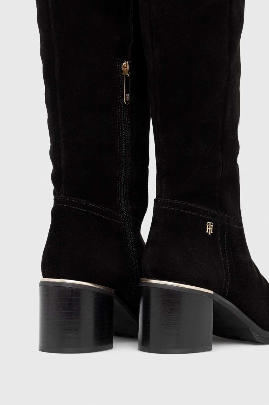 Tommy Hilfiger Велурени ботуши Th Belt Suede Overknee Boot в черно с висок ток - Pepit.bg