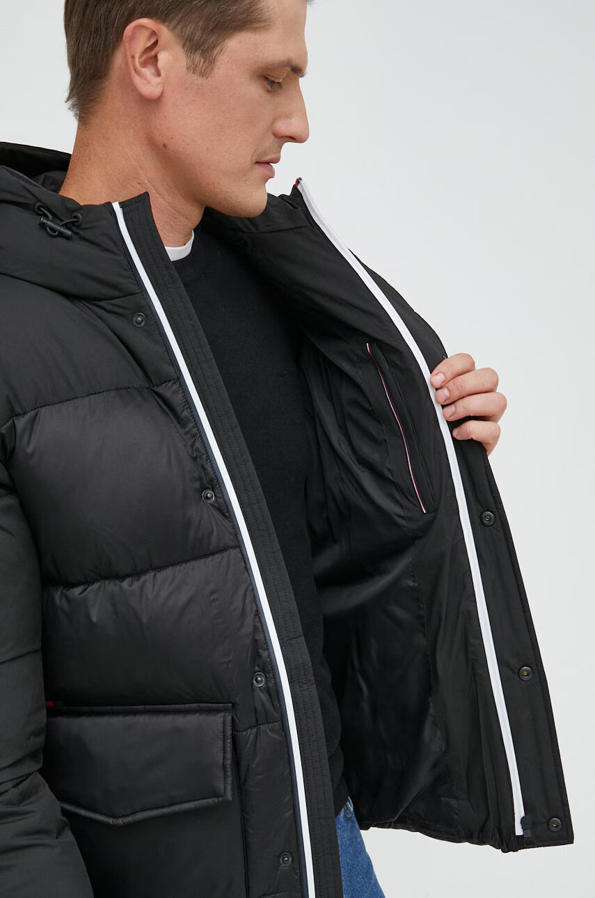 Tommy Hilfiger Яке в черно със зимна изолация - Pepit.bg