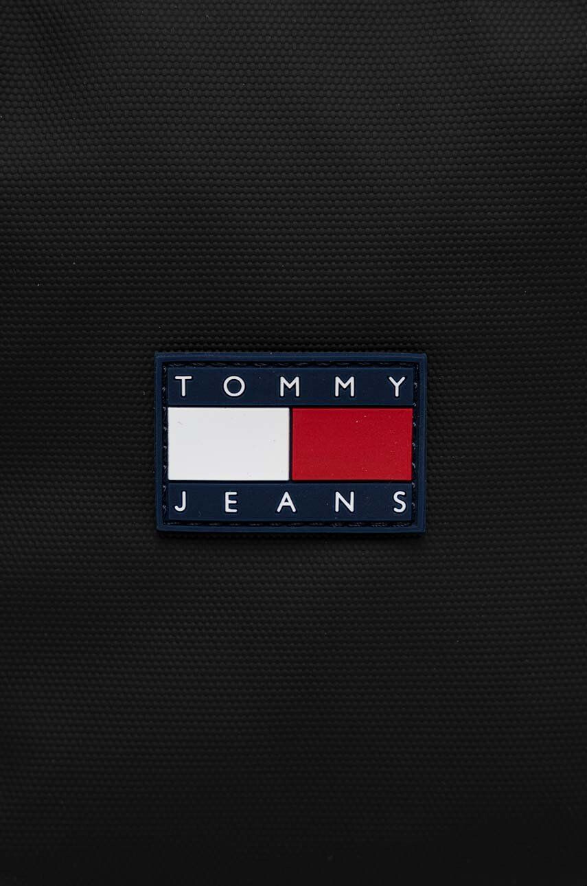 Tommy Jeans Чанта през рамо в черно - Pepit.bg