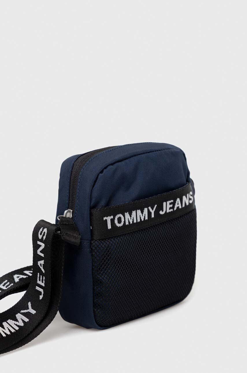 Tommy Jeans Чанта през рамо в черно - Pepit.bg