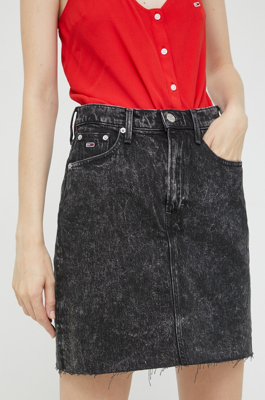 Tommy Jeans Дънкова пола - Pepit.bg