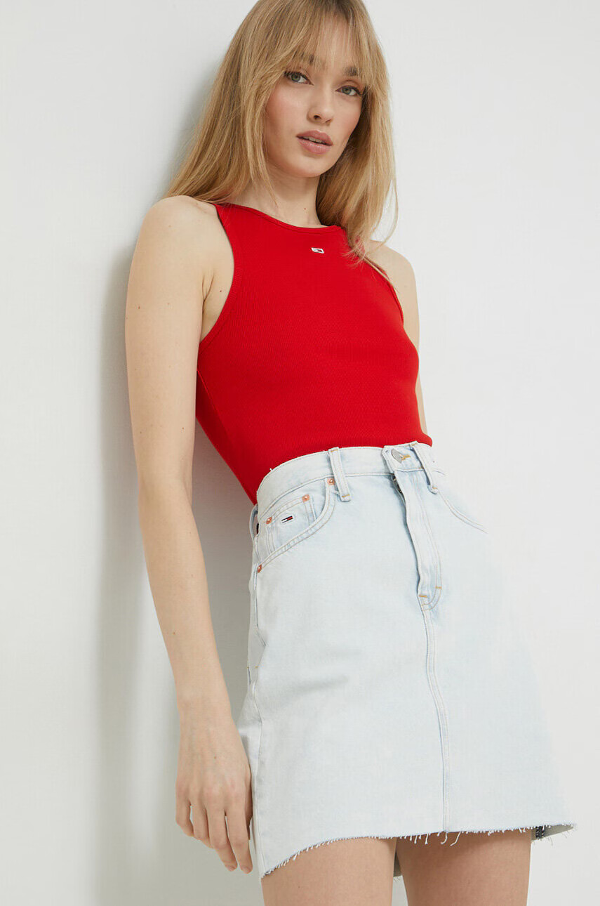 Tommy Jeans Дънкова пола в синьо къс модел със стандартна кройка - Pepit.bg