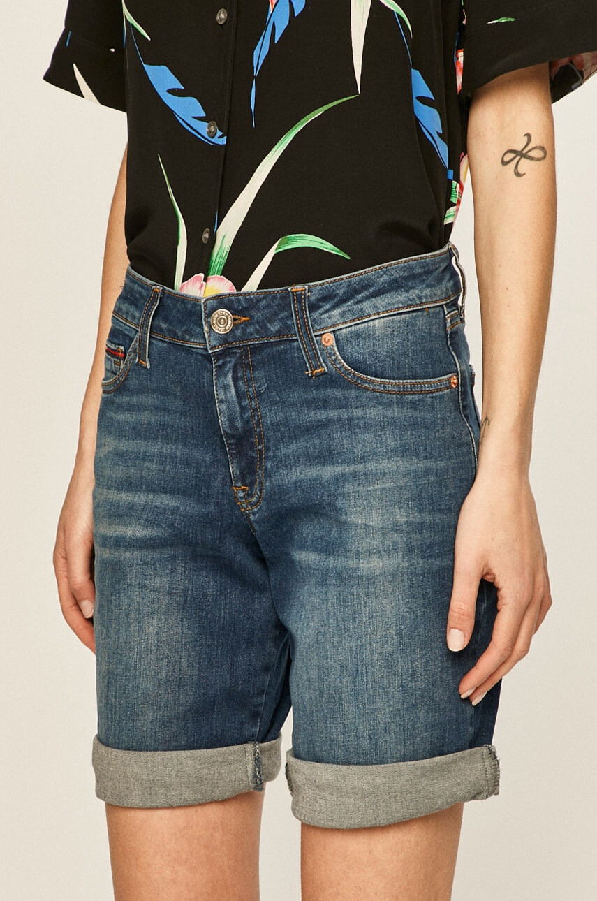 Tommy Jeans Дънкови къси панталони - Pepit.bg