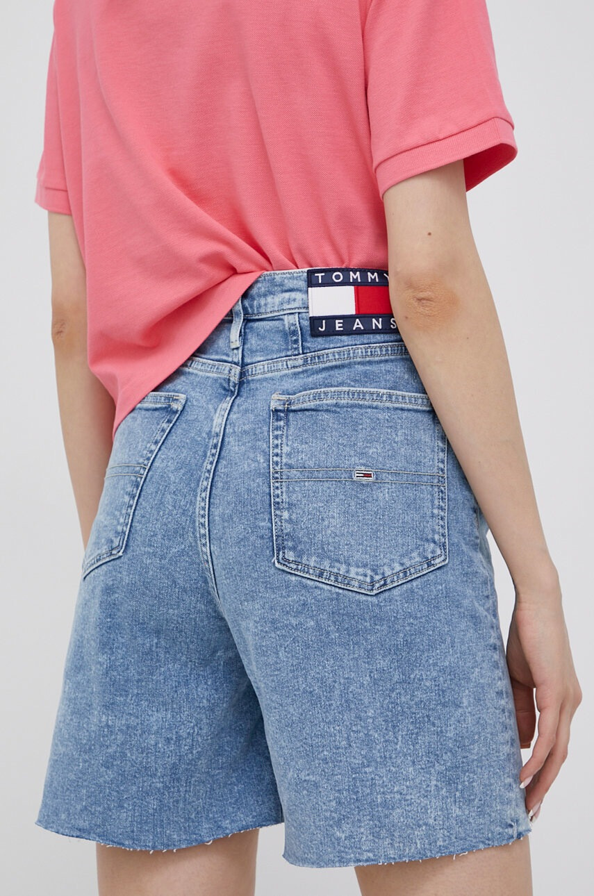 Tommy Jeans Дънкови къси панталони Bf6131 - Pepit.bg