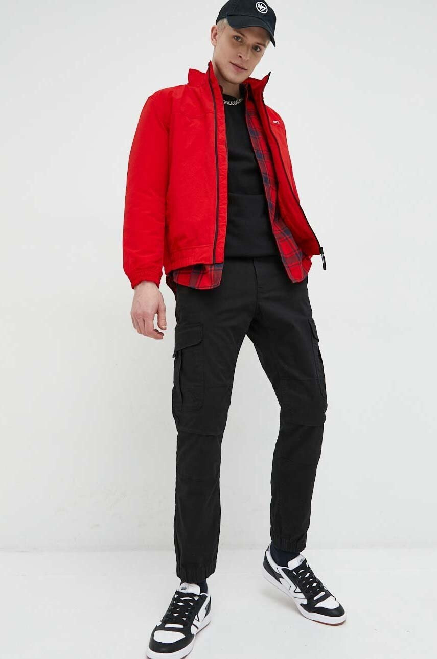 Tommy Jeans Яке в черно с преходна изолация - Pepit.bg