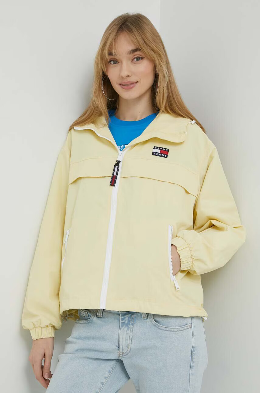Tommy Jeans Яке в жълто с преходна изолация - Pepit.bg