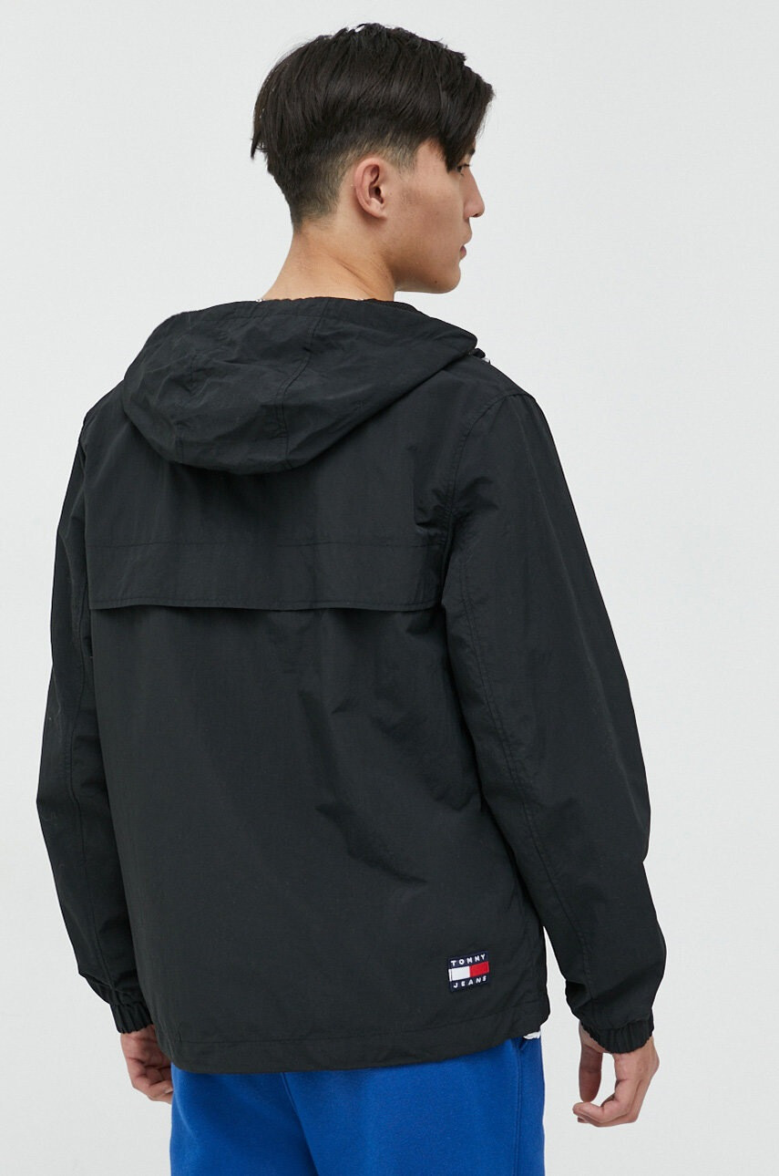 Tommy Jeans Яке в черно с преходна изолация - Pepit.bg