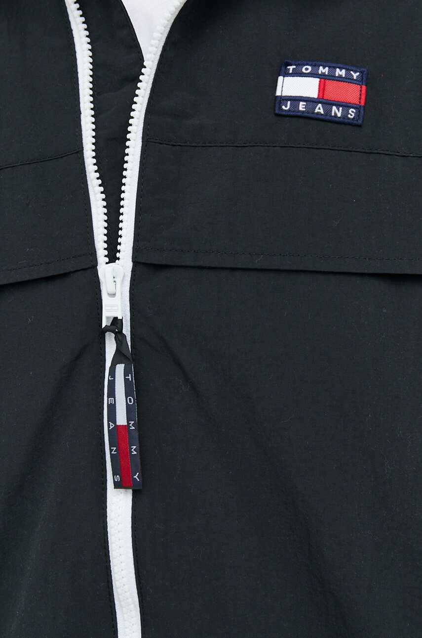 Tommy Jeans Яке в черно с преходна изолация - Pepit.bg