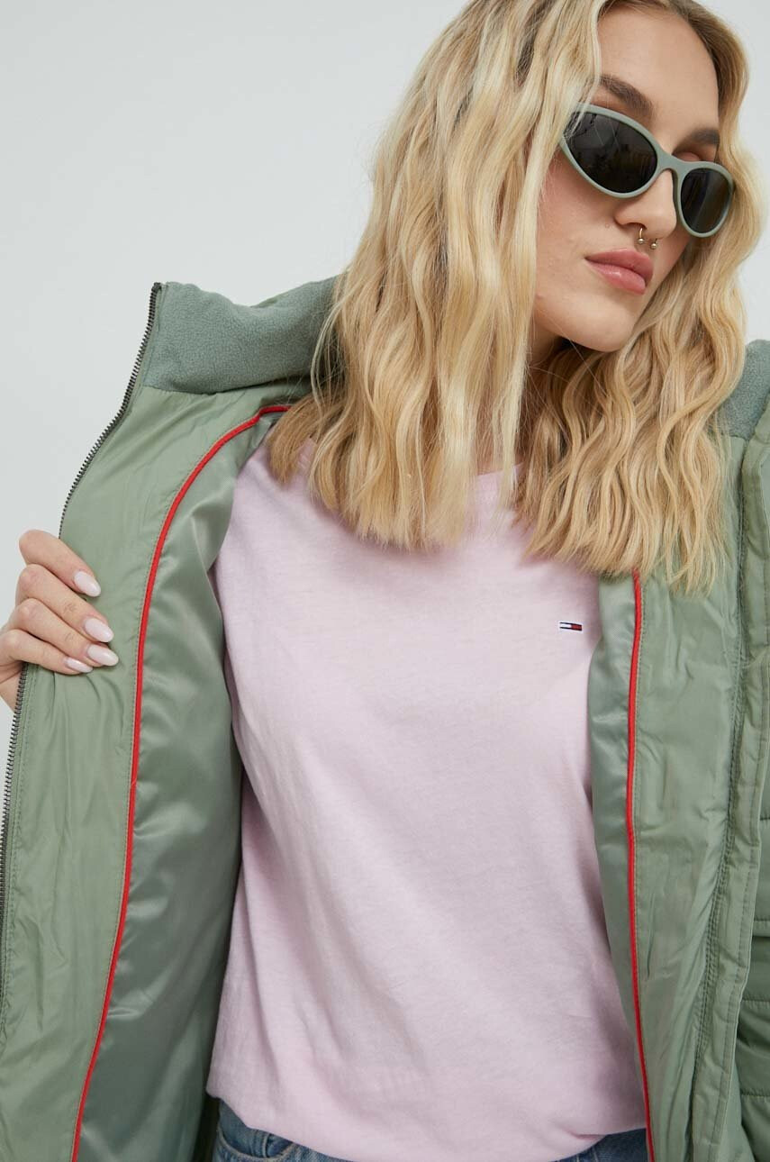 Tommy Jeans Яке в зелено със зимна изолация - Pepit.bg