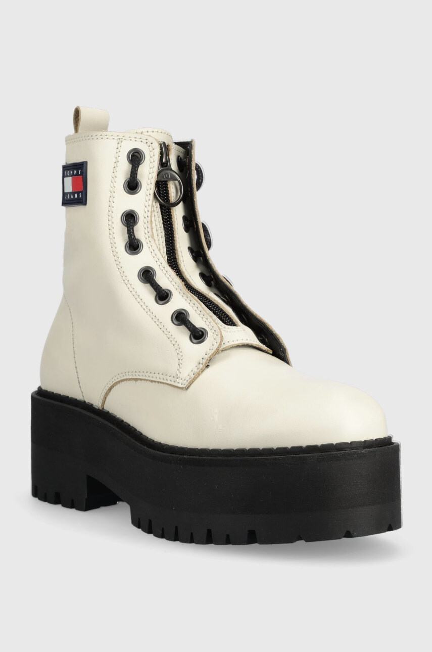Tommy Jeans Кожени боти Tamy Higher 3A - Zip Up в бежово с платформа - Pepit.bg