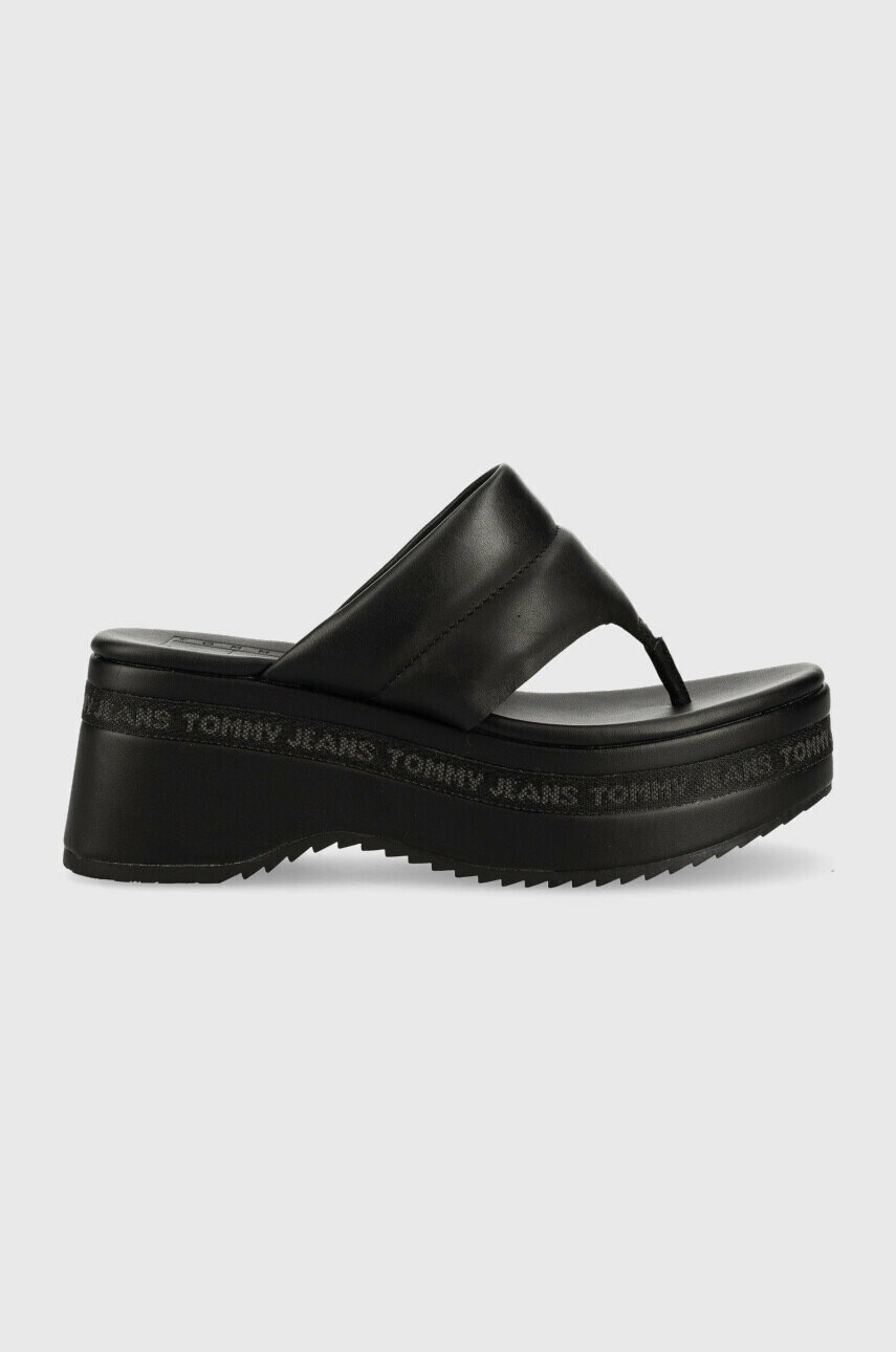 Tommy Jeans Кожени джапанки SANDAL PADDED в черно с платформа EN0EN02075 - Pepit.bg